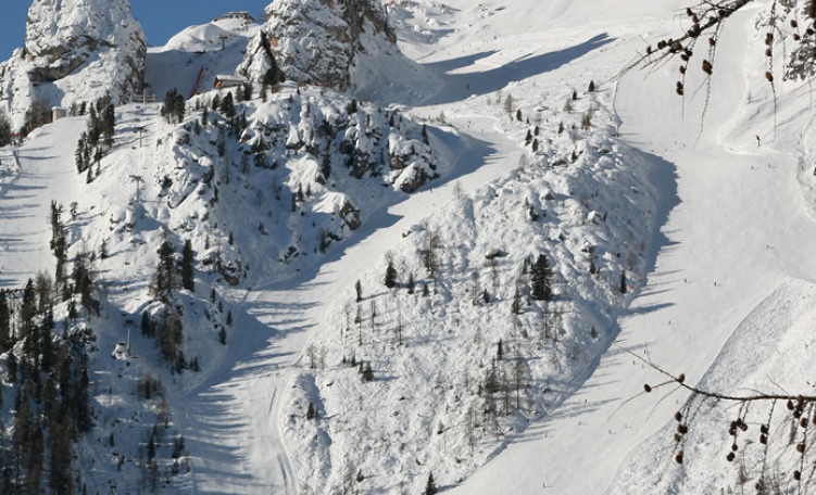 anteprima Pista Canalone di Cortina d'Ampezzo, sciare sotto le Tofane