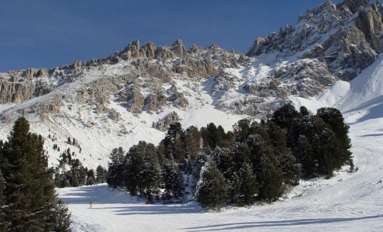 anteprima Pista Absam, una splendida rossa/blu ad Obereggen