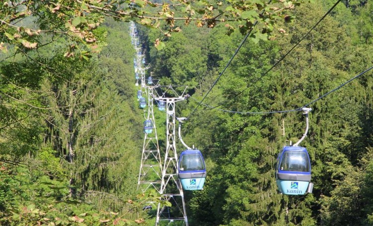 Cabinovia di arroccamento Bovec