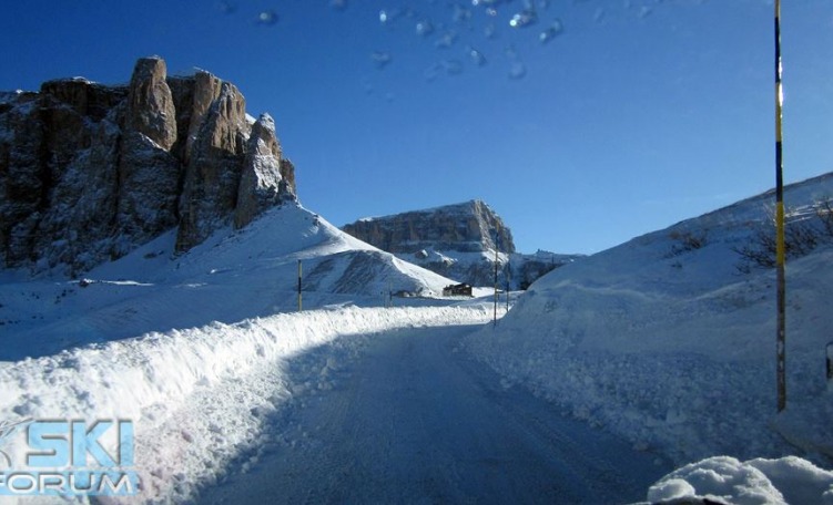 Strada Passo Sella