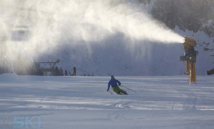 Piste da sci con neve programmata
