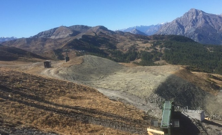 Punta Moncrons e la nuova pista
