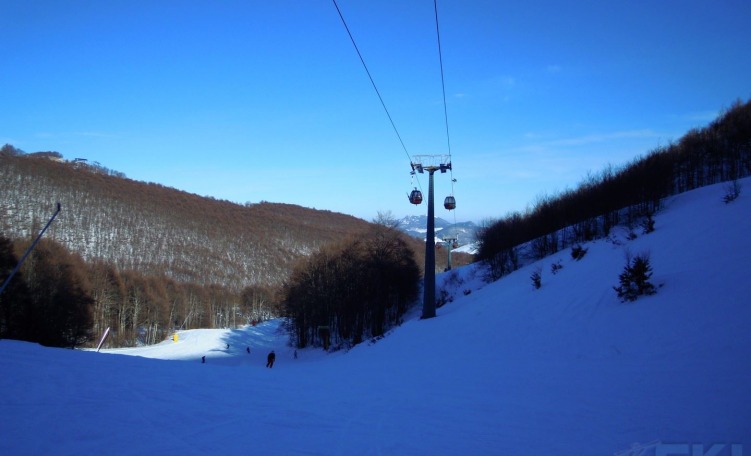 Cabinovia Aremogna-Toppe del Tesoro