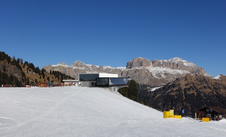 Rendering stazione a monte cabinovia Ciampac