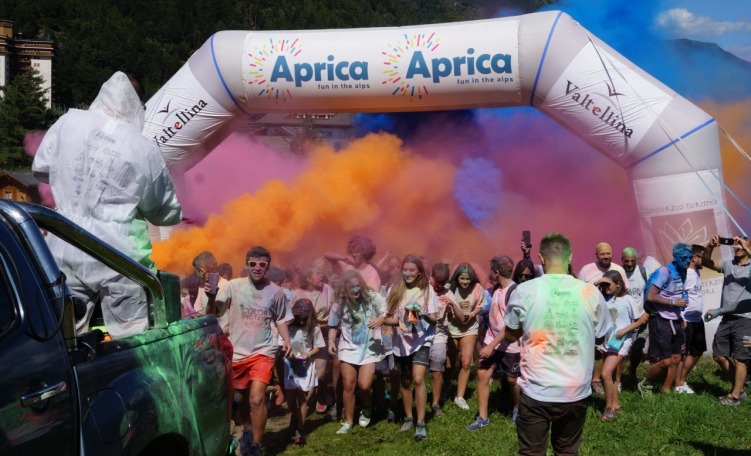 Color Emotion 2019 Aprica