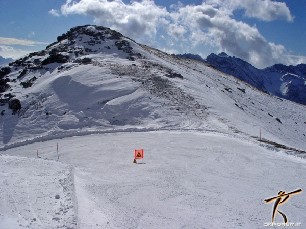 curva cima tognola pista