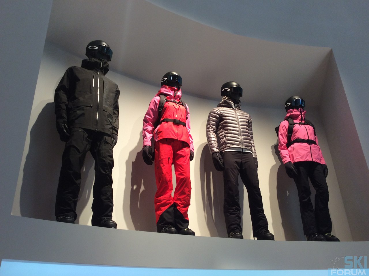 221230-novita-abbigliamento-201819-02.jpg