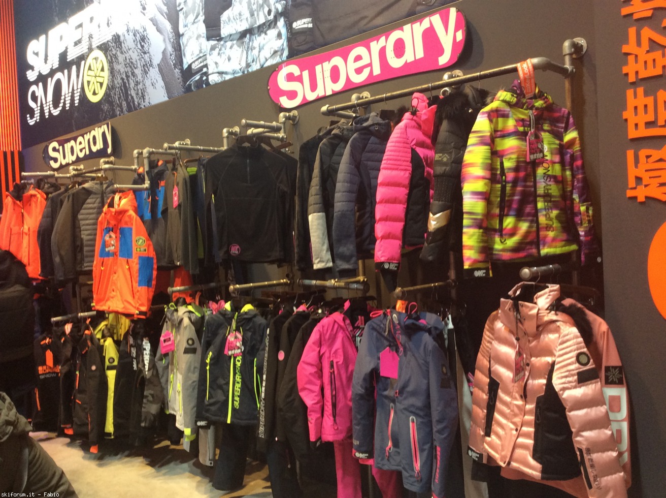 233519-superdry-77ff38dd-5e03-4b79-b7a5-cab46f1e2ac8.jpeg