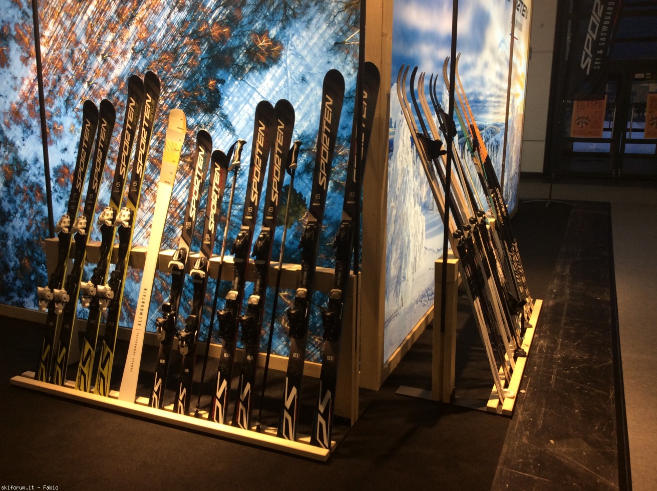 233568-sporten-skis--13ec1414-5ca4-4f99-b832-878929e383b5.jpeg