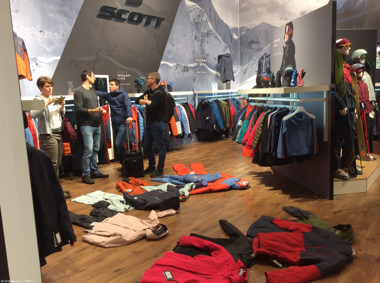 233589-scott-skis-abbigliamento--b71baa51-c7b7-4e60-8c36-9d6f7d775e6c.jpeg