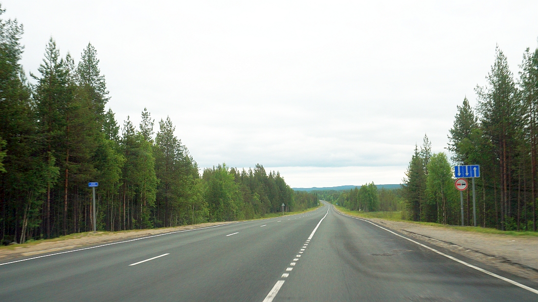 233661-kola-highway-russia-13.jpg