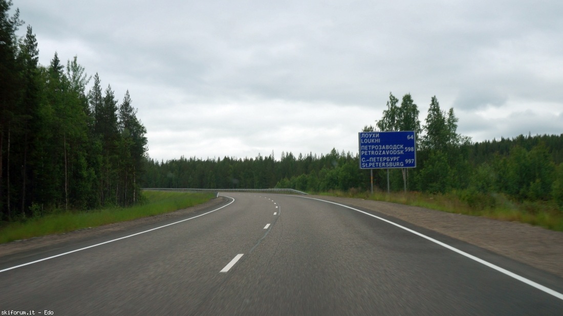 233665-kola-highway-russia-17.jpg