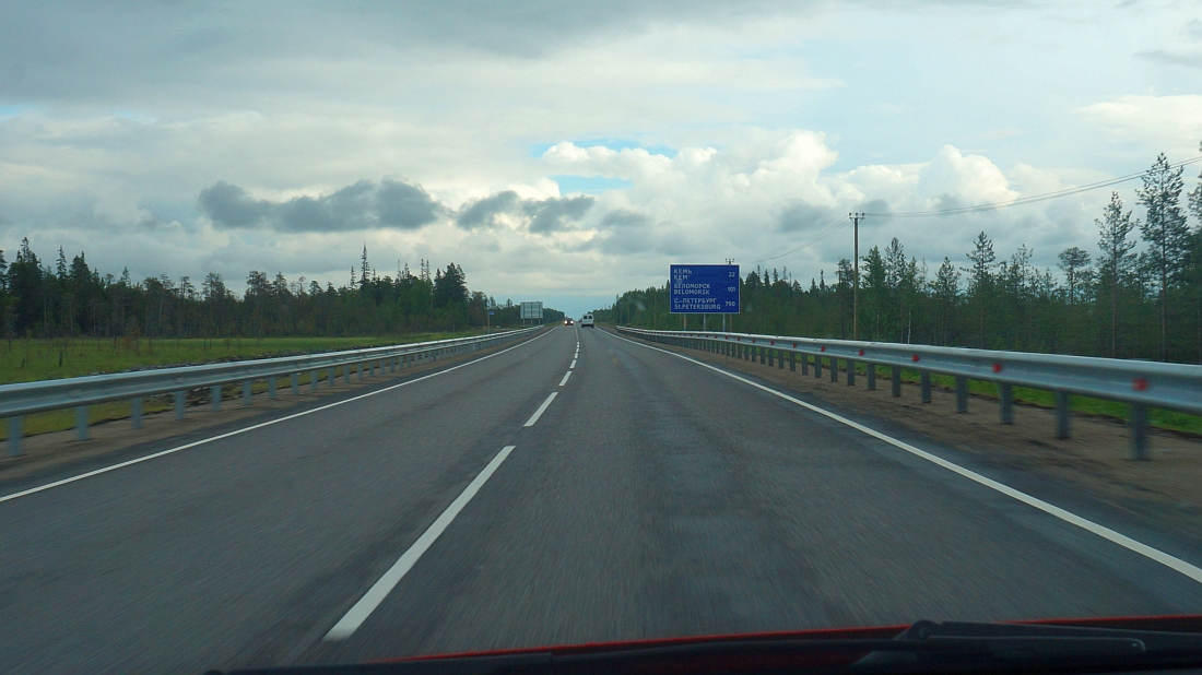 233674-kola-highway-russia-26.jpg