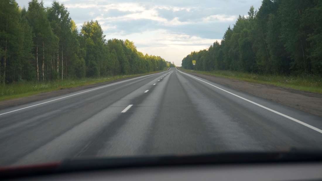 233684-kola-highway-russia-36.jpg