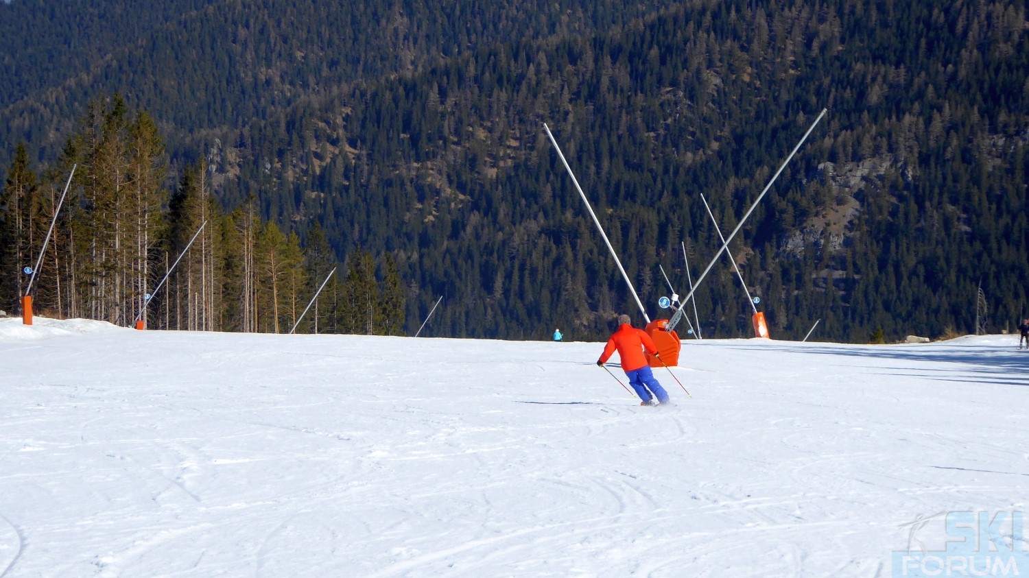 240477-skiing-in-jasna-slovakia-34.jpg