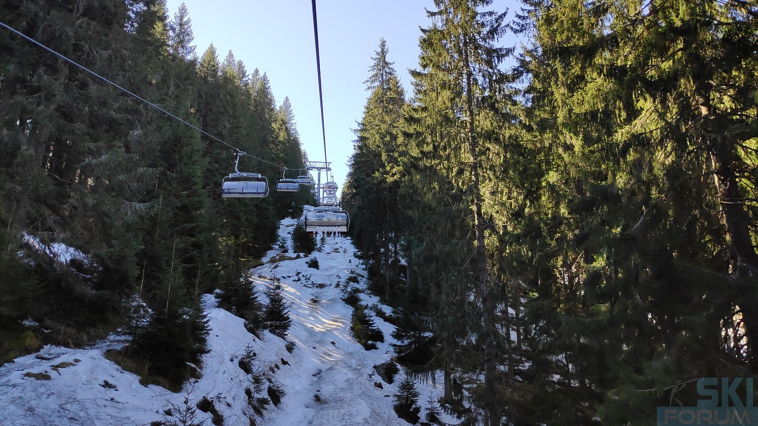 240495-skiing-in-jasna-slovakia-4.jpg