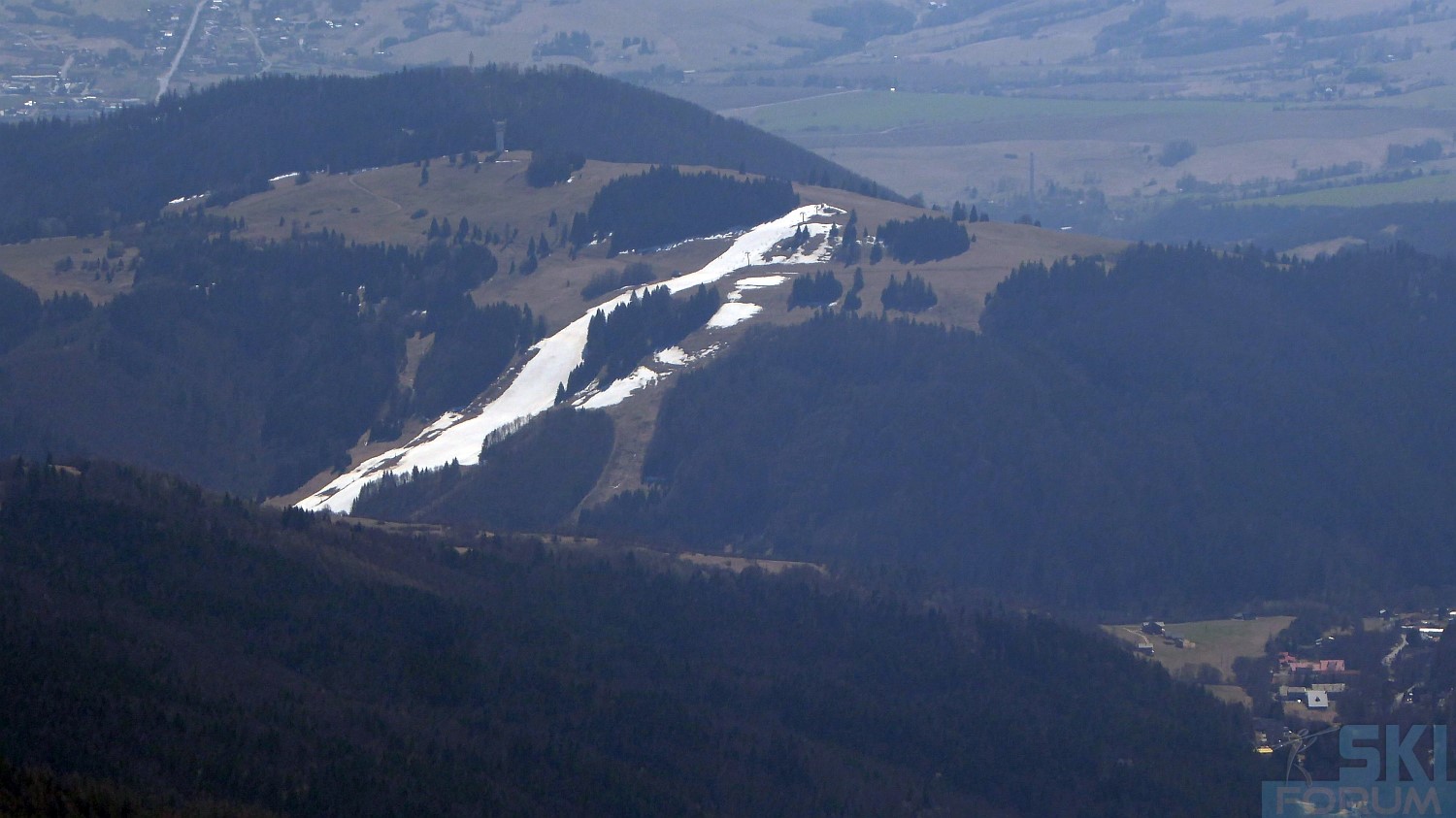 240571-skiing-in-jasna-slovakia-107.jpg