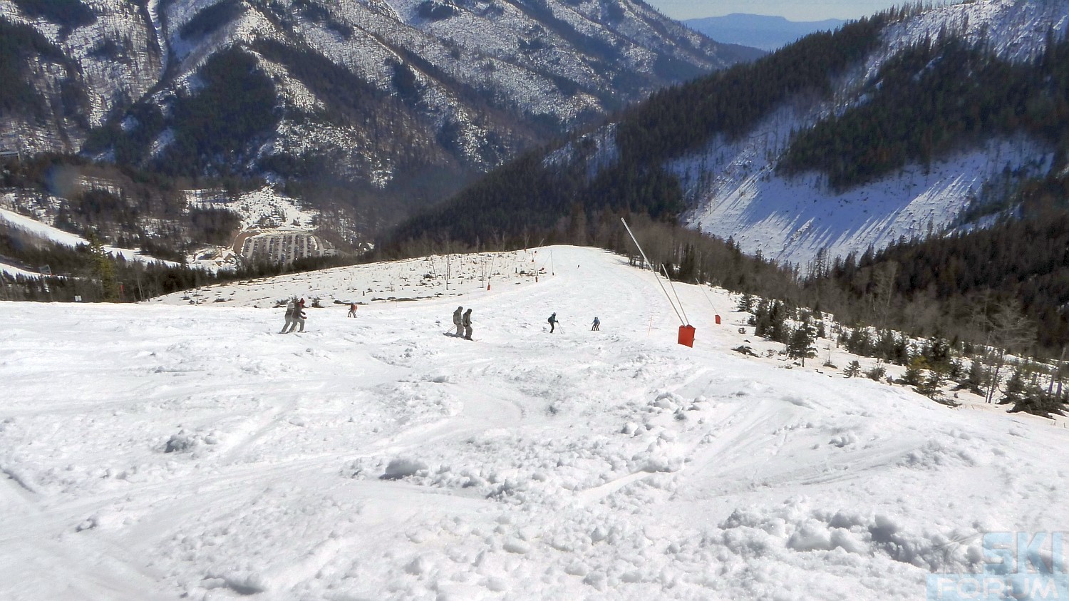 240589-skiing-in-jasna-slovakia-125.jpg