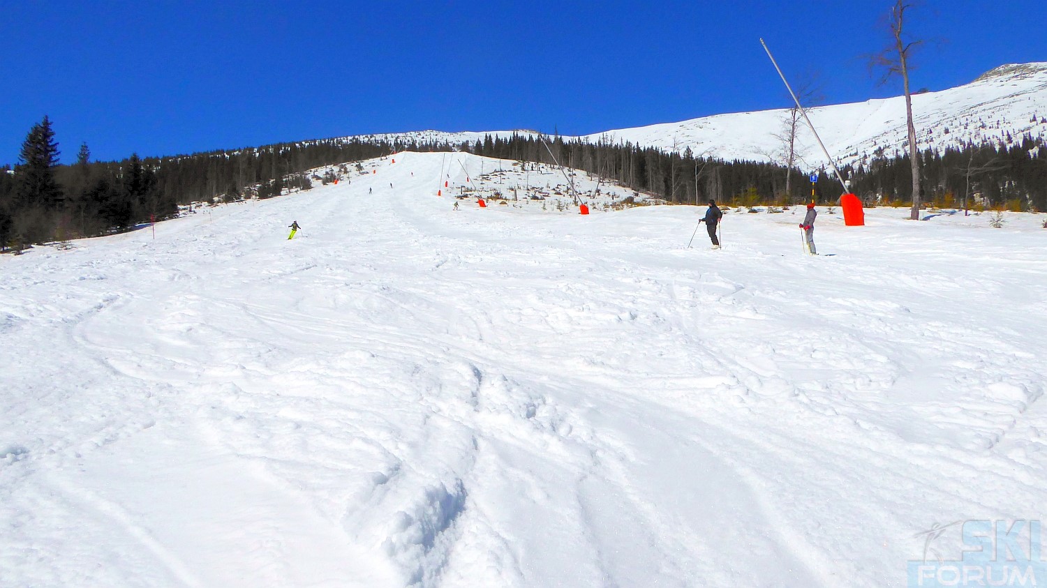 240591-skiing-in-jasna-slovakia-127.jpg