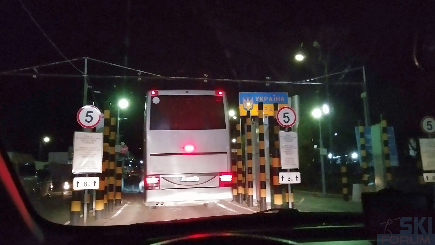 241111-medyka-border-crossing-2.jpg