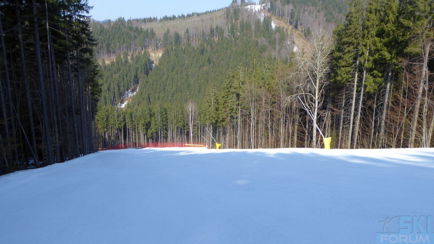 241241-bukovel-ukraine-skiing-27.jpg