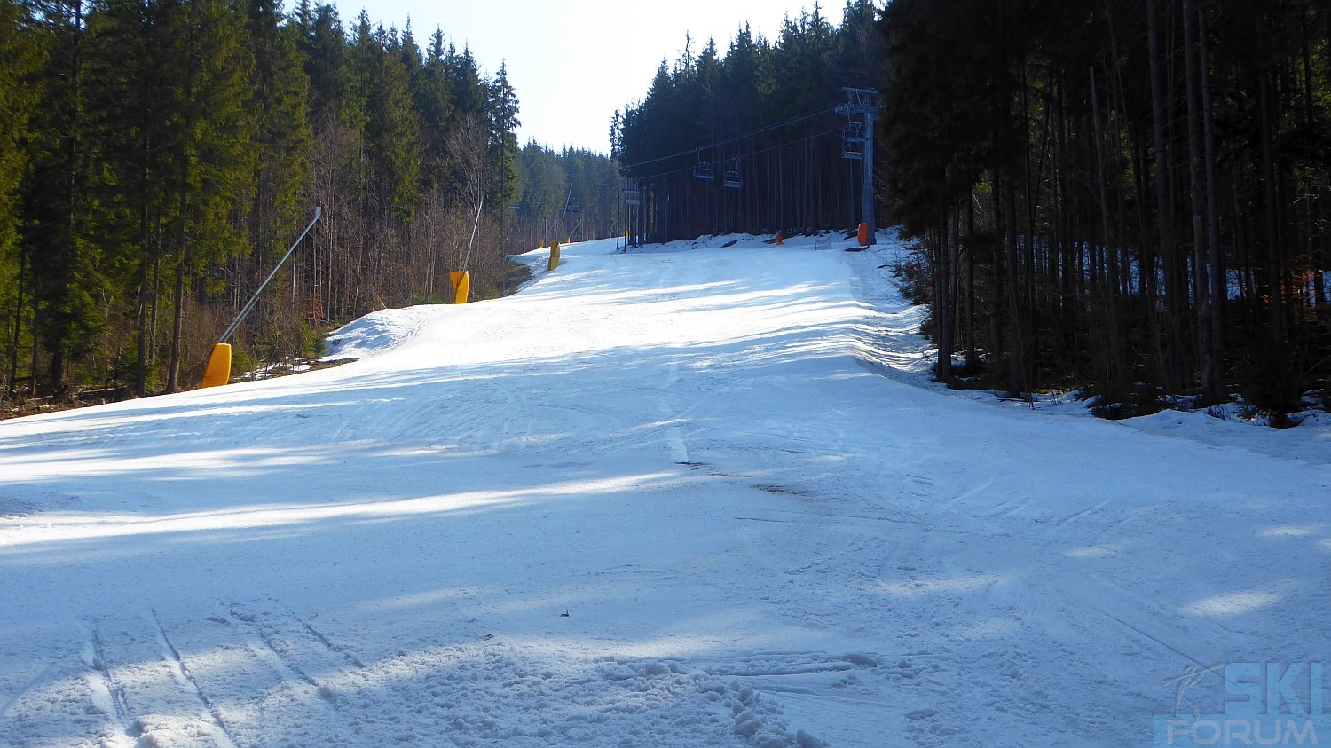 241243-bukovel-ukraine-skiing-29.jpg