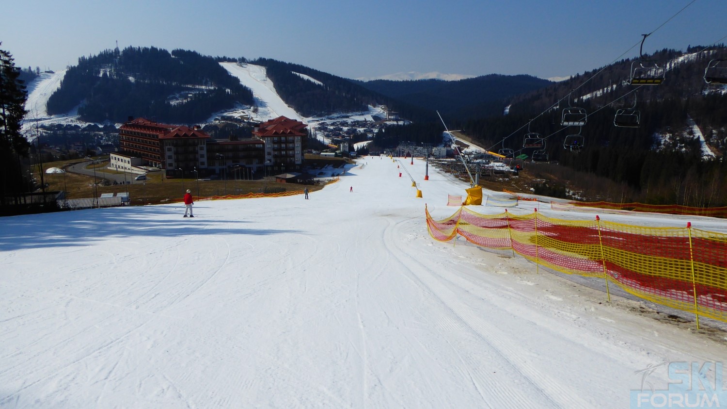 241247-bukovel-ukraine-skiing-33.jpg
