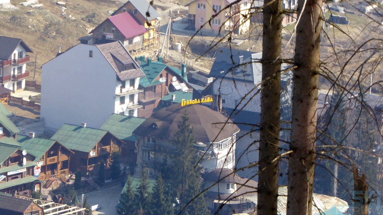 241265-bukovel-ukraine-skiing-48.jpg