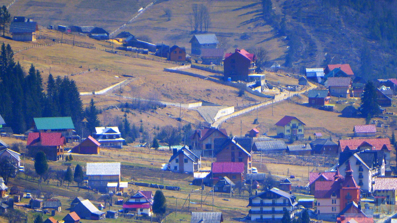 241310-bukovel-ukraine-skiing-84.jpg