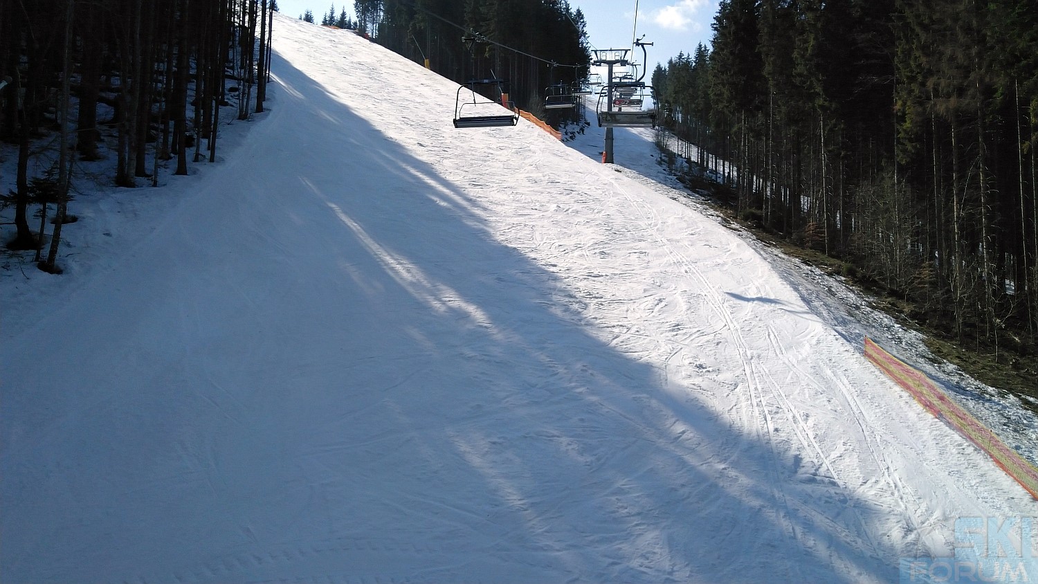 241367-ski-in-bukovel-21.jpg