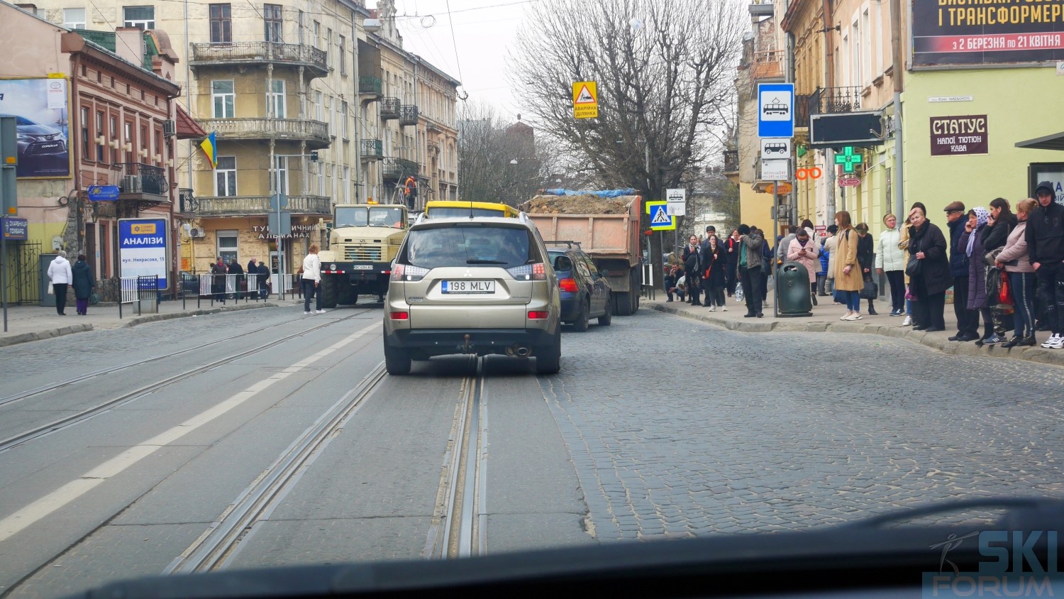 241641-driving-from-ivano-franzivsk-to-lviv-10.jpg
