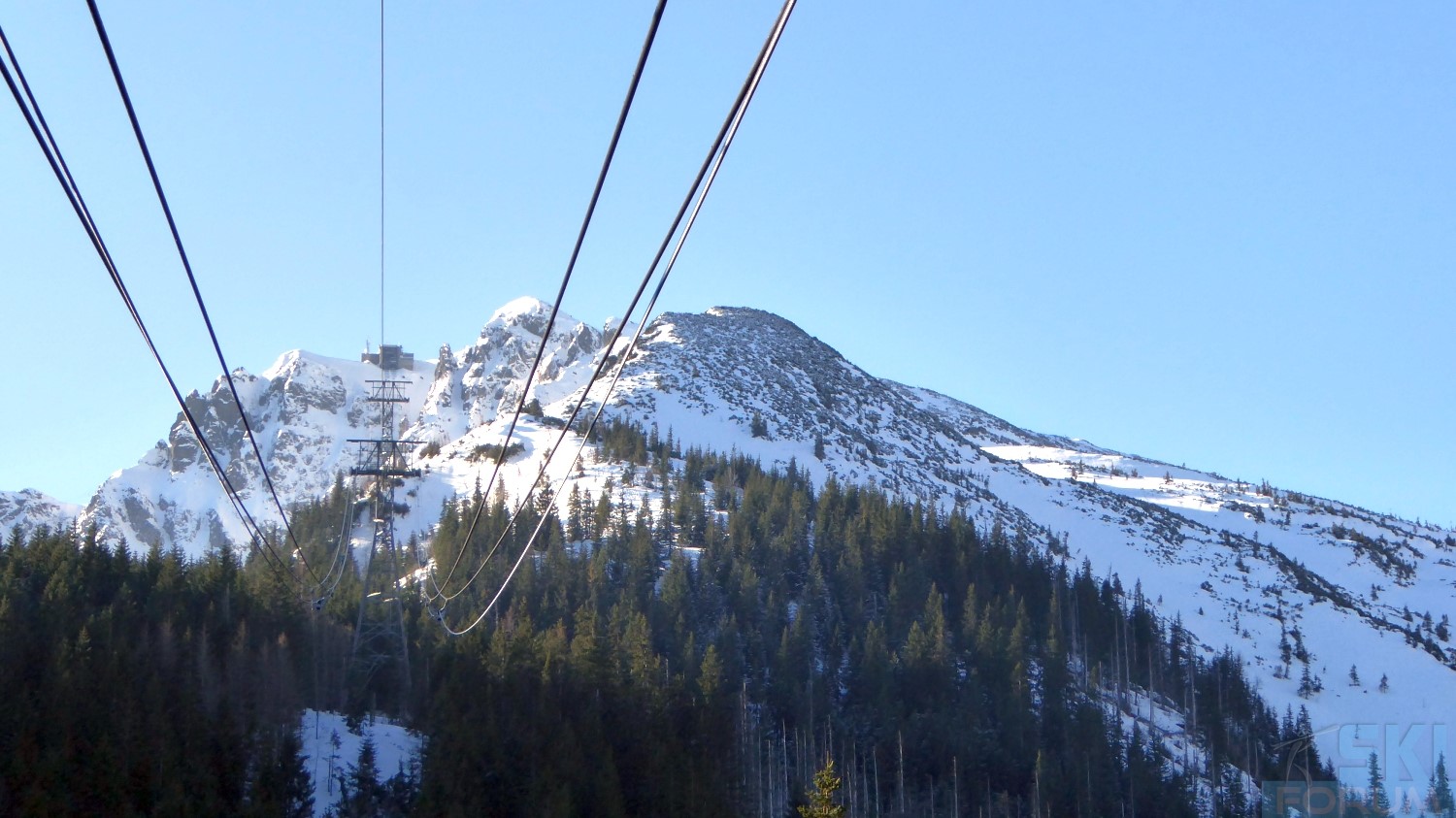 241745-zakopane-cable-car-13.jpg