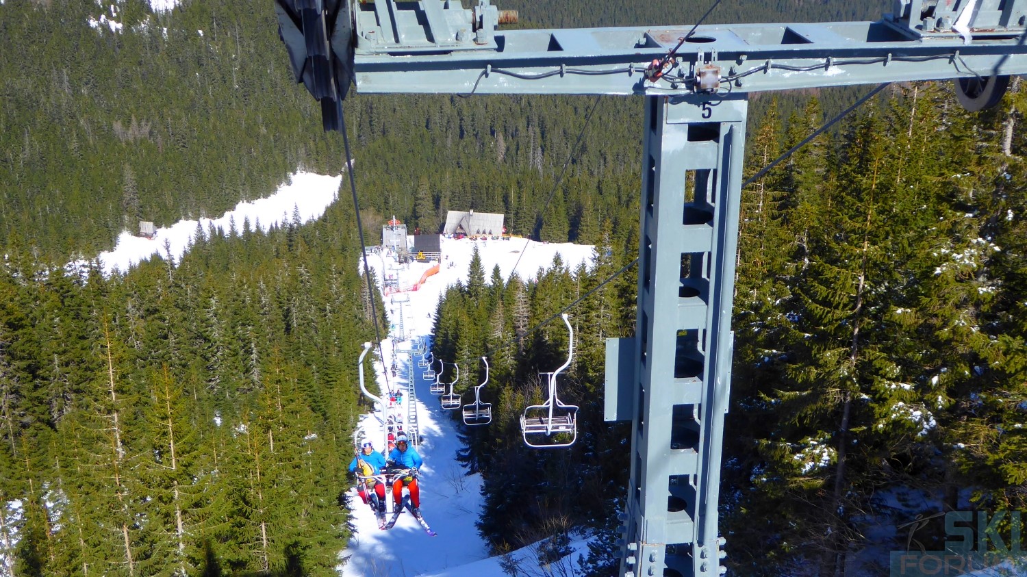 241948-skiing-in-zakopane-poland-80.jpg
