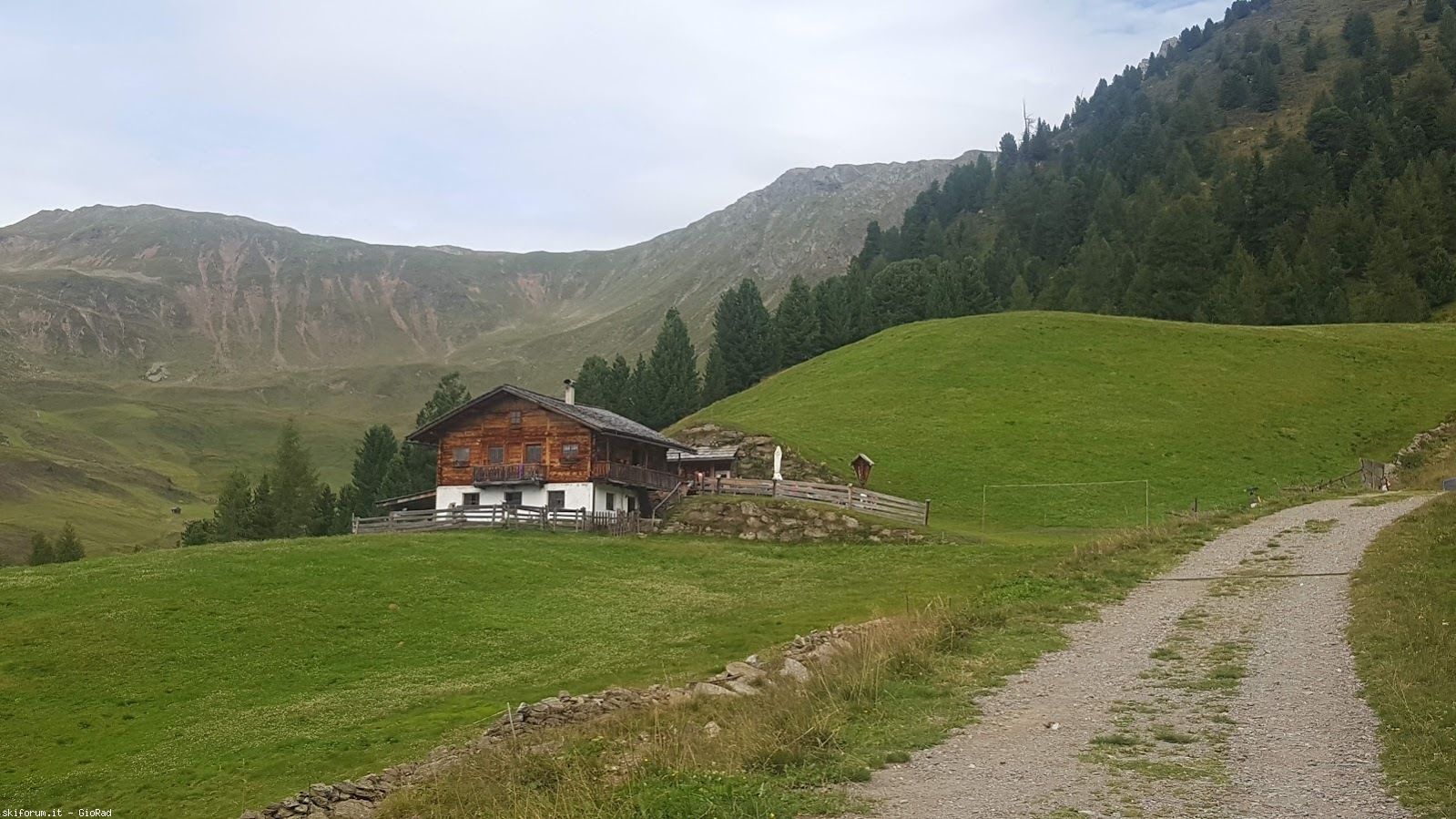 251576-malghe-casies-kaseralm.jpg