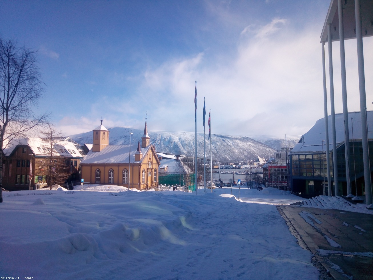 252461-norvegia-2018-03-25-1-105-vasca-per-tromso-2.jpg