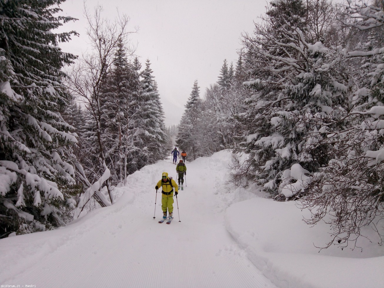 252542-norvegia-2018-03-27-2-342-il-sentiero-trallall-3.jpg