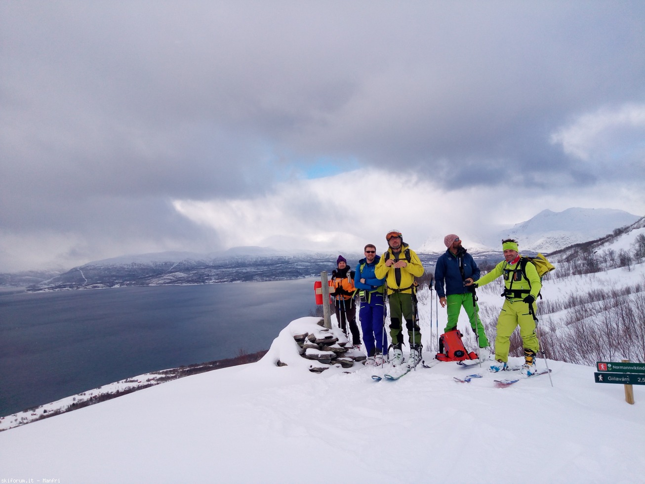 252572-norvegia-2018-03-28-2-430-foto-di-grupp.jpg