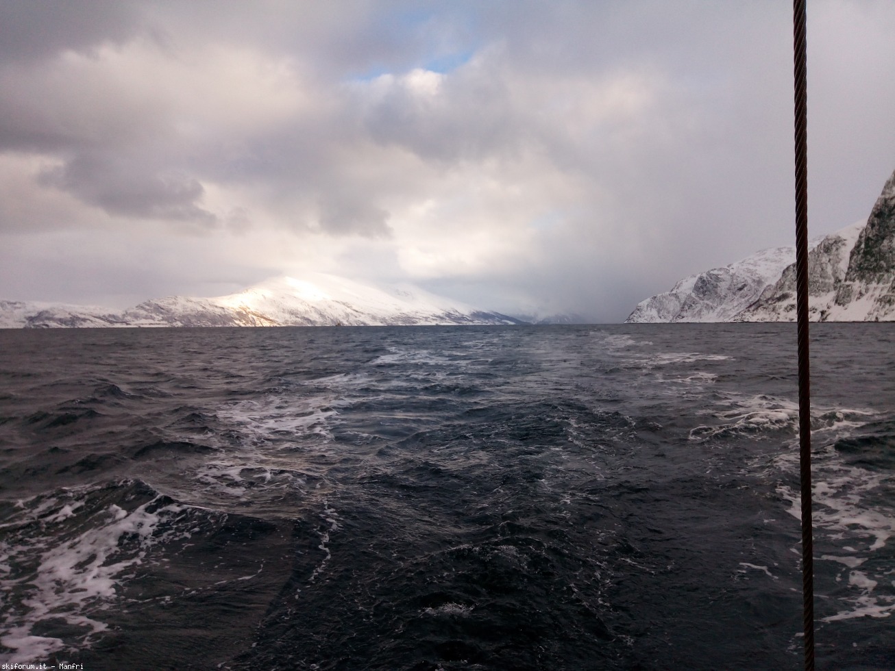 252628-norvegia-2018-03-29-2-554-scorci-di-fiordi-7.jpg