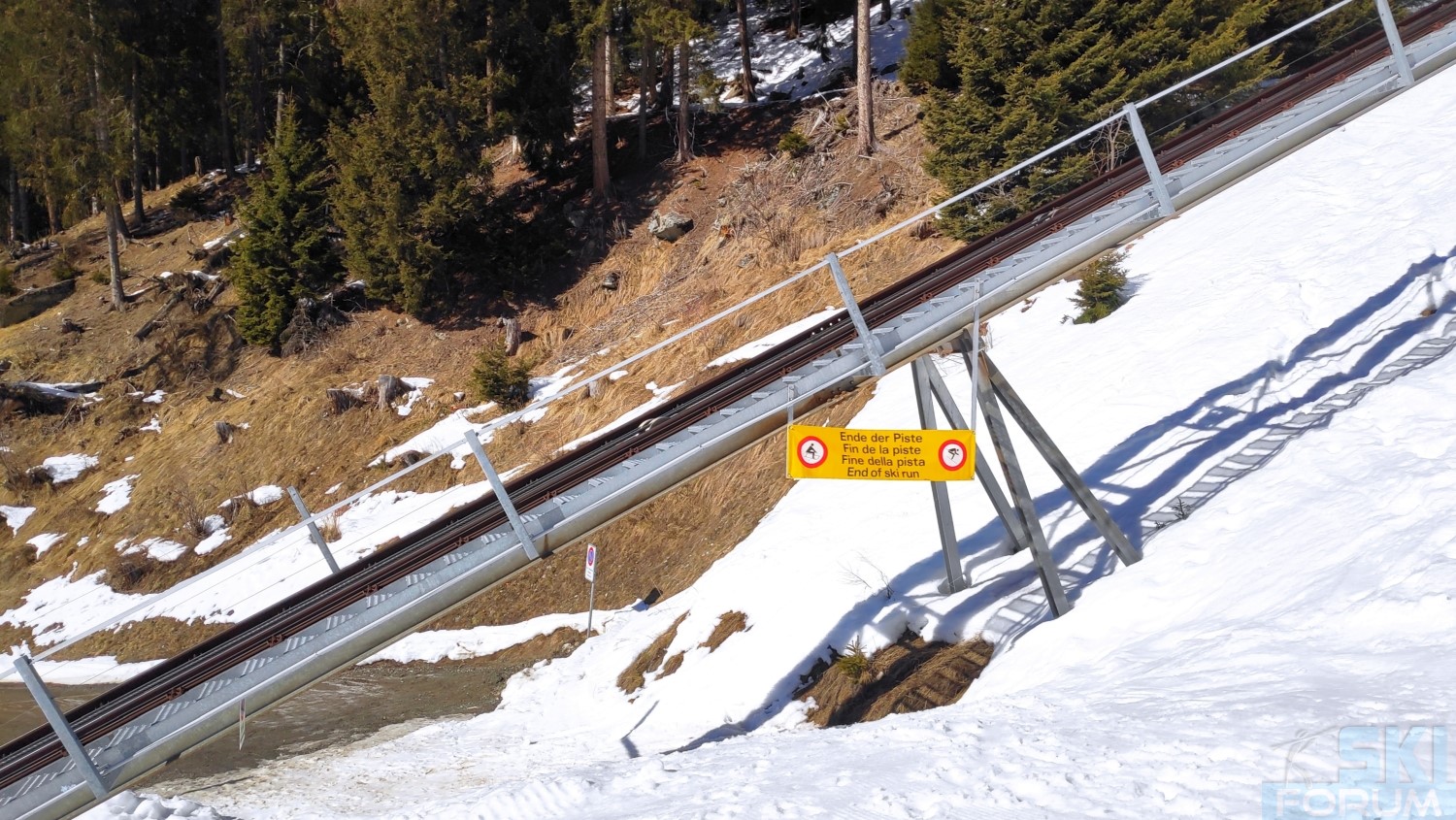 287460-sciare-in-valdannivierz-15.jpg
