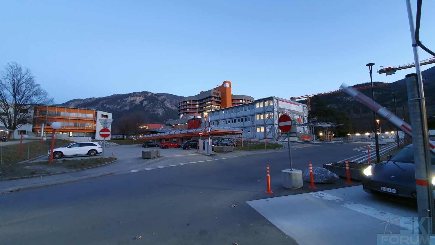 288092-sion-hospital-covid-test-2.jpg