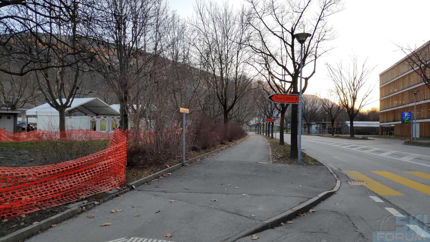 288094-sion-hospital-covid-test-4.jpg