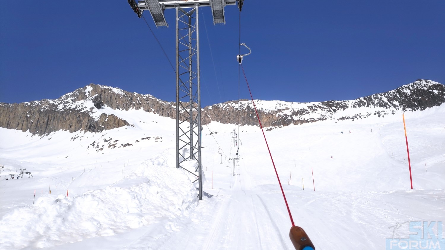 288643-sciare-a-belalp-in-vallese-40.jpg
