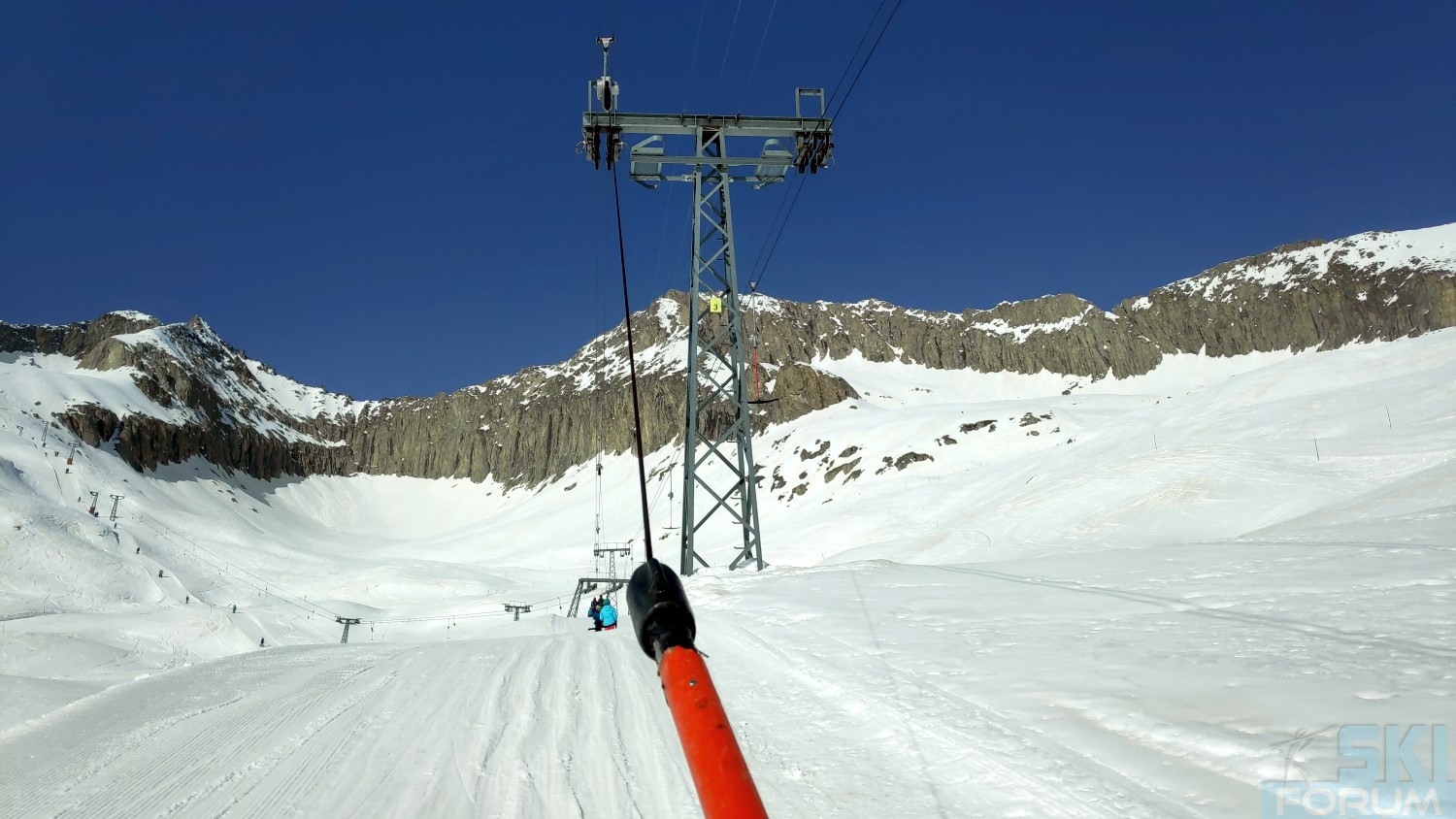 288657-sciare-a-belalp-in-vallese-54.jpg