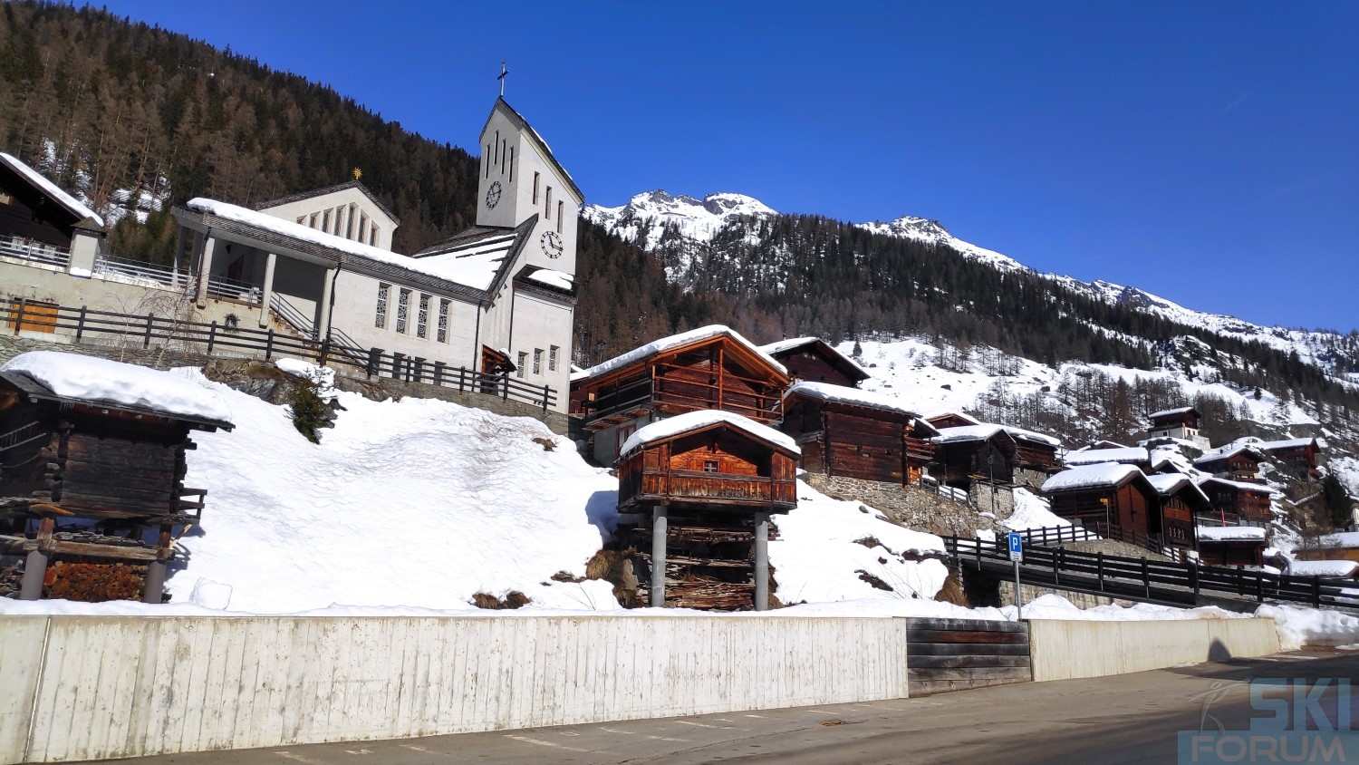 289176-sciare-a-lauchernalp-16.jpg