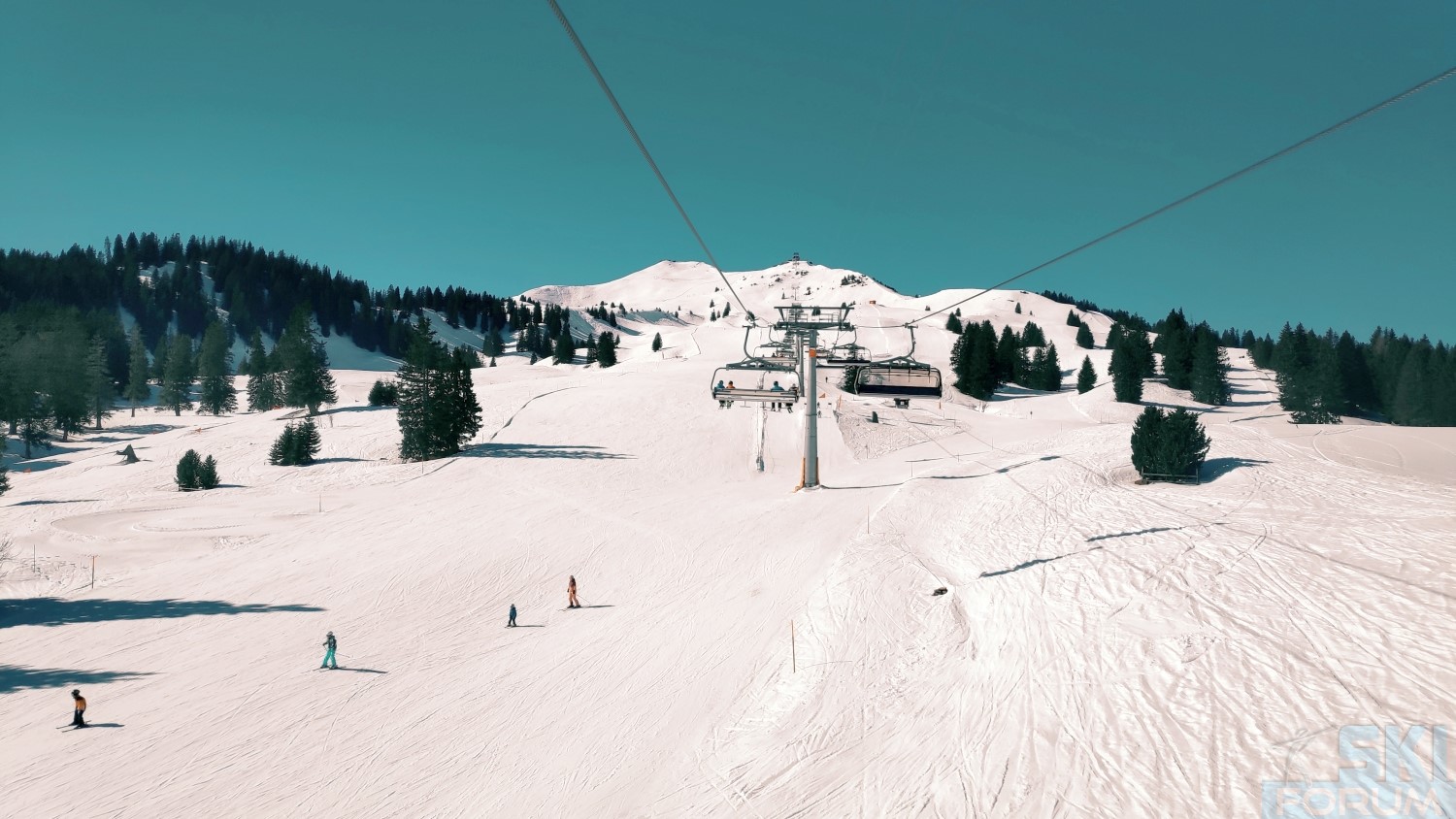 290330-ski-in-flumserberg-15.jpg
