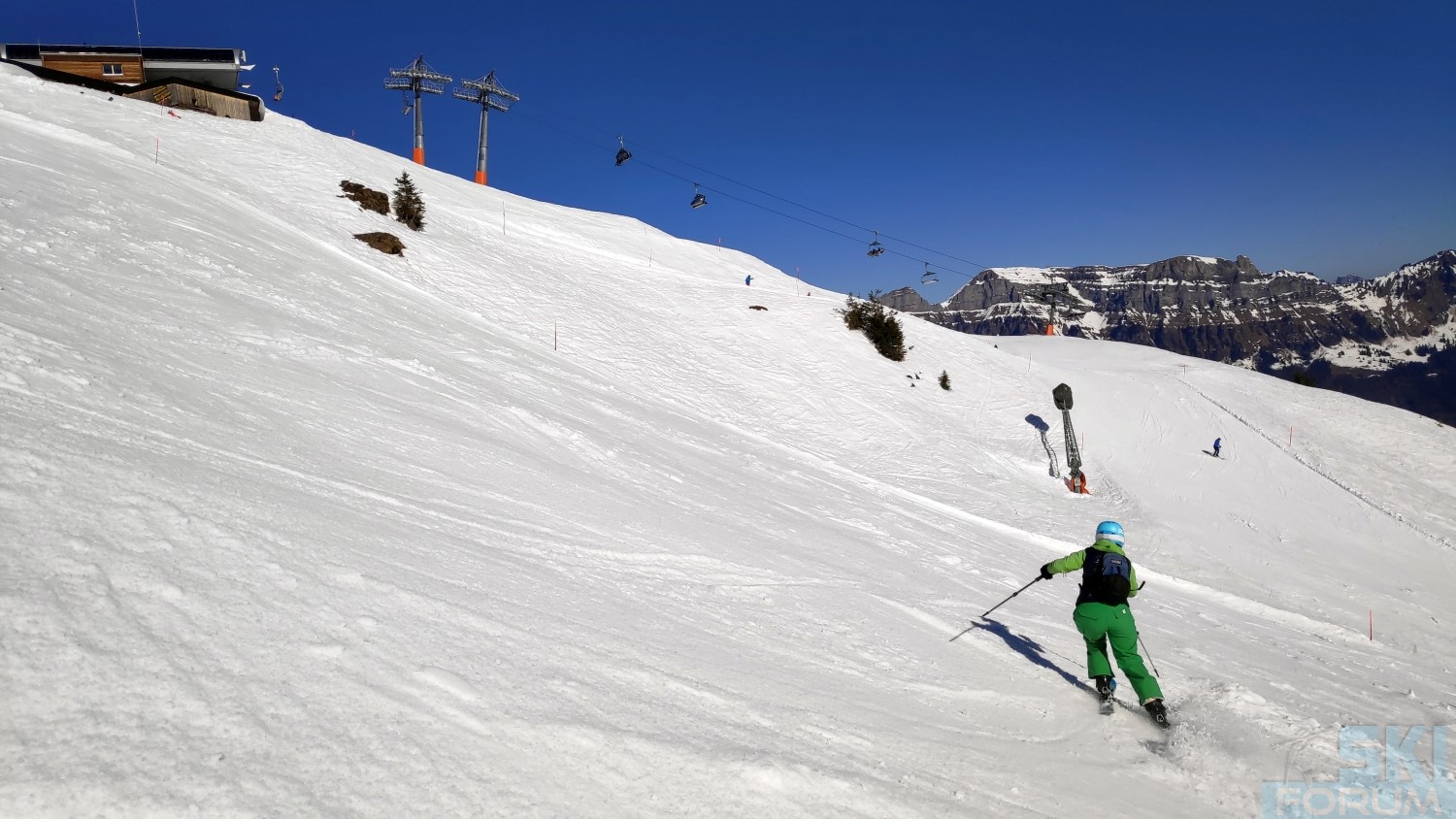 290357-ski-in-flumserberg-23.jpg