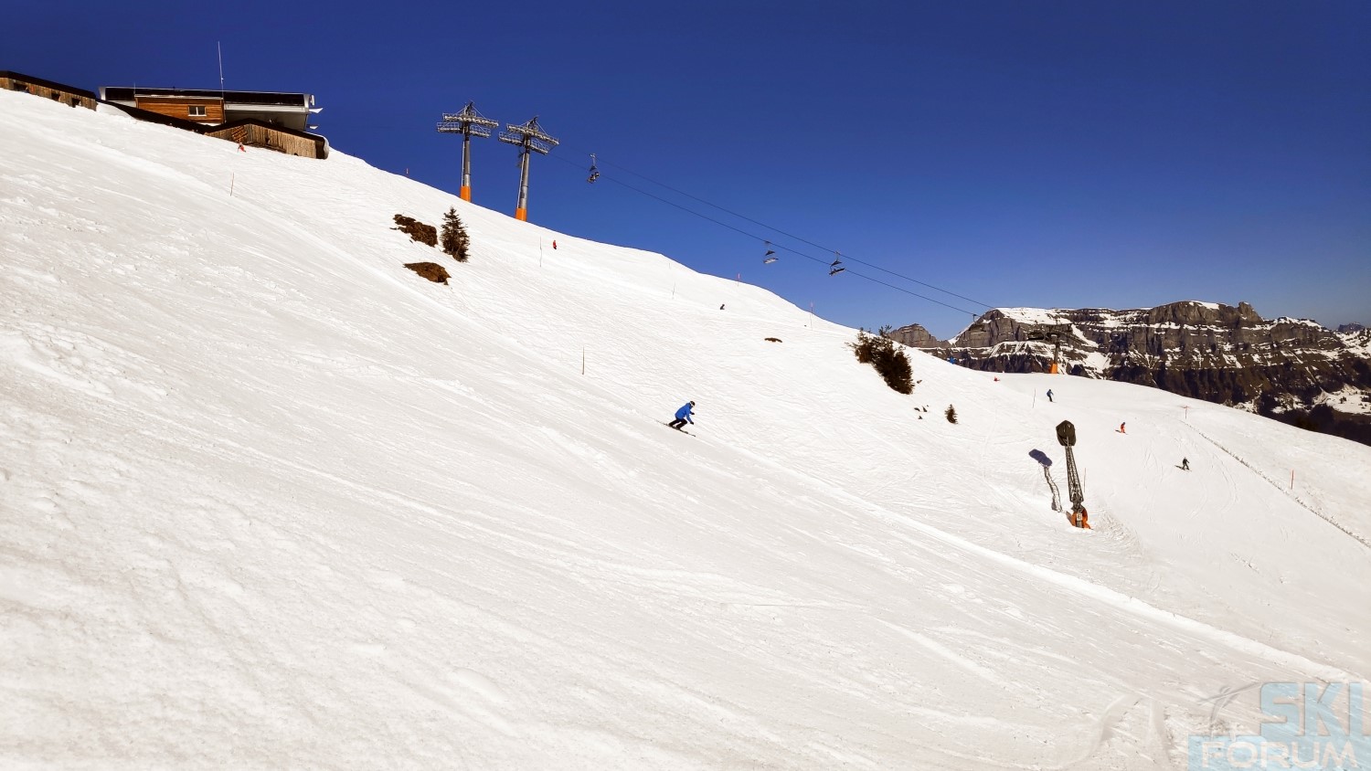 290359-ski-in-flumserberg-25.jpg