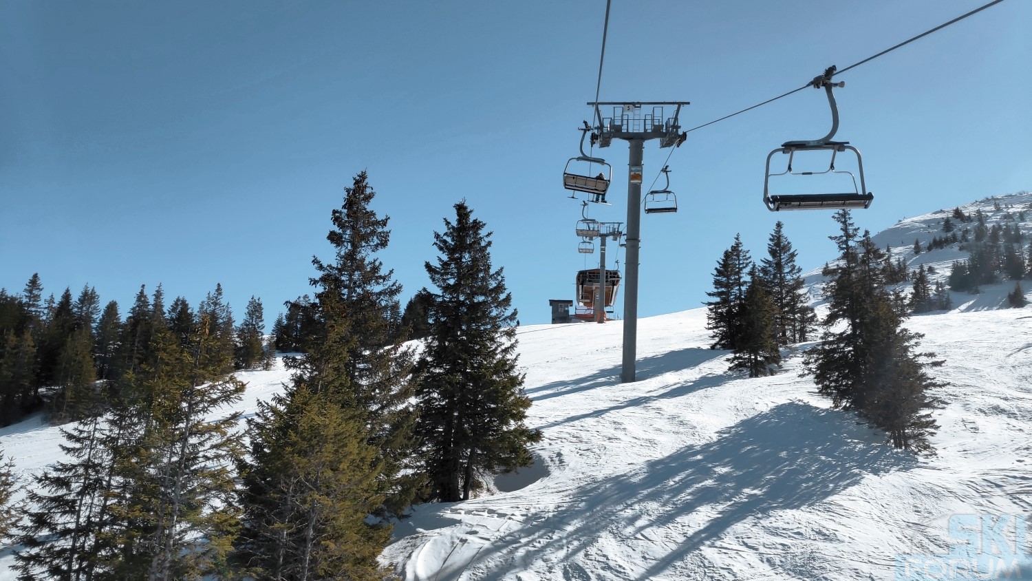 290440-ski-in-flumserberg-106.jpg