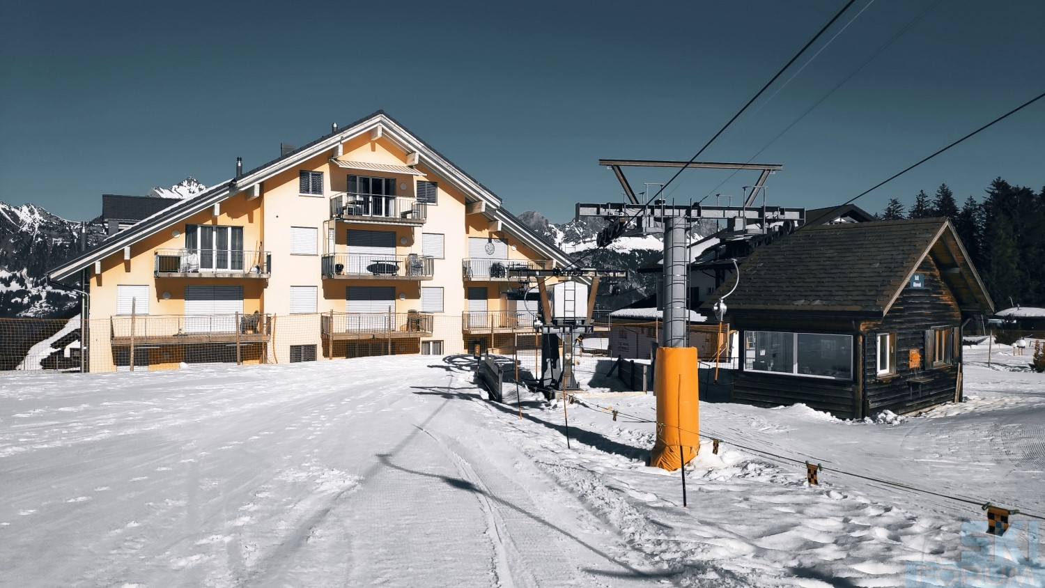 290464-ski-in-flumserberg-130.jpg