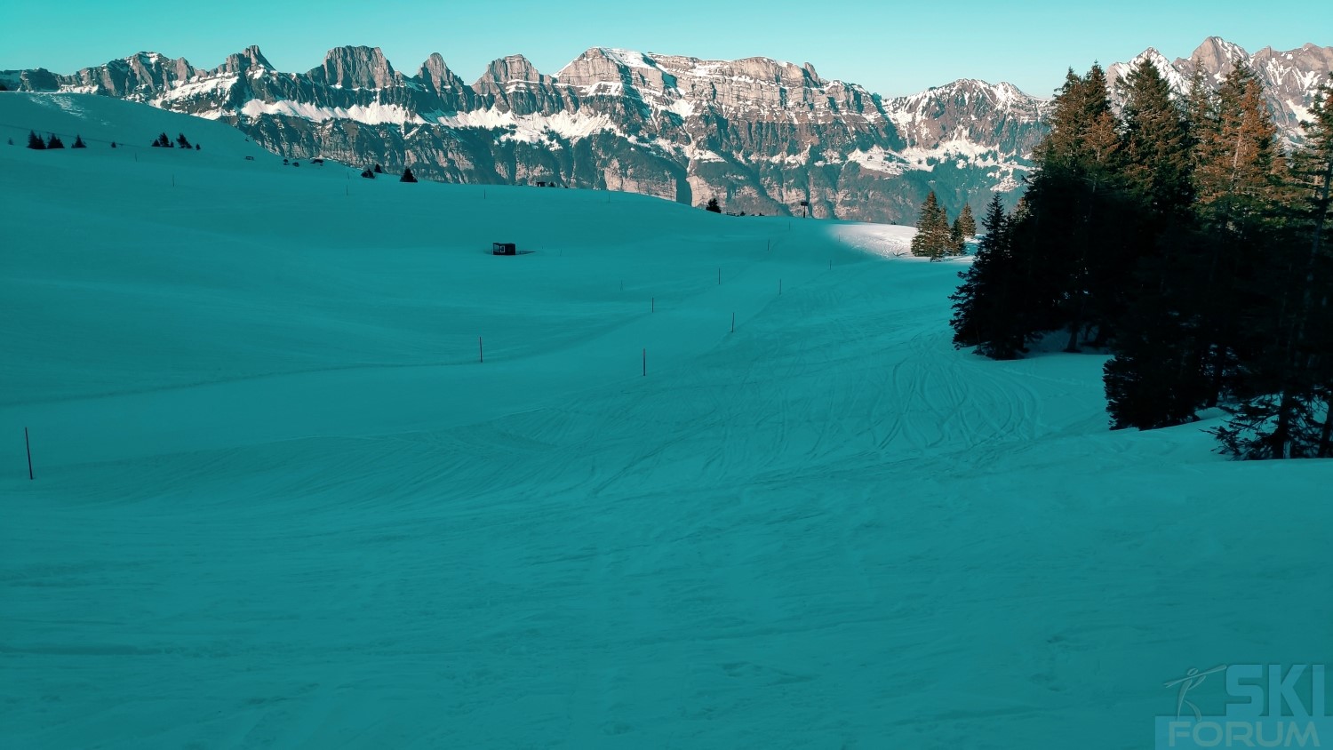 290493-ski-in-flumserberg-159.jpg